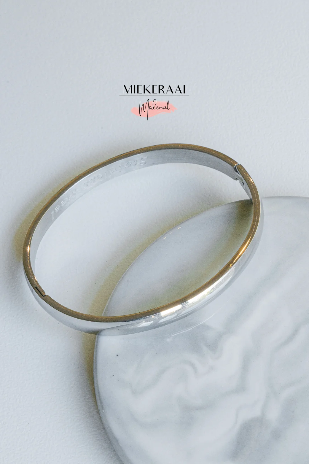 Miekeraai The Bracelet 12 Thin